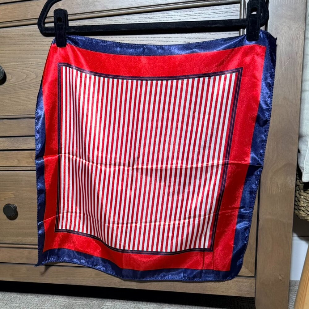 Southwest Airlines - Inspired Scarf & Bag Charm Set – Crew Bag Accessory - Picture 8 of 11